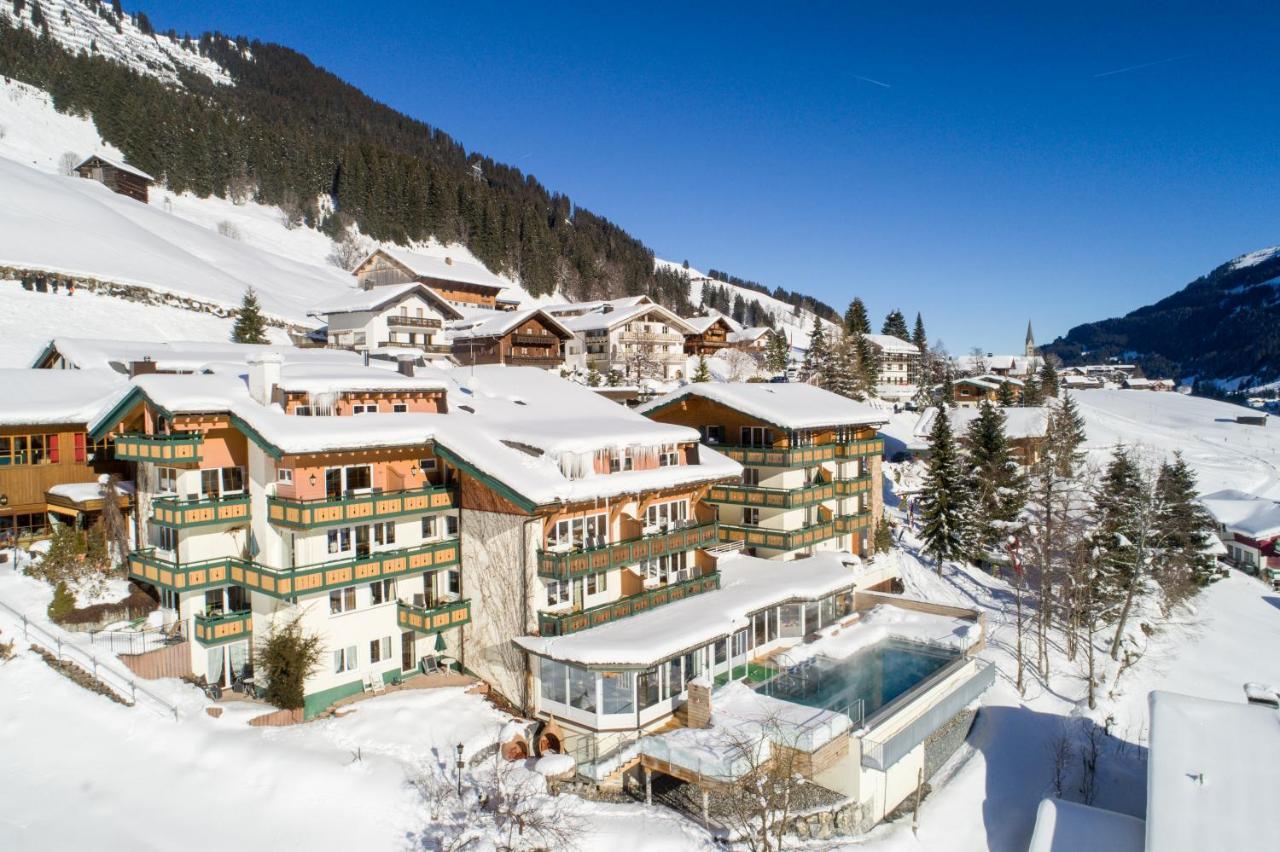 Hotel Der Kleinwalsertaler Rosenhof 4*